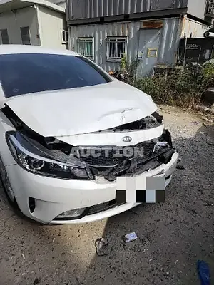 2017, BMW / Z1, VIN: KNAFK412BHA731612, gas, 1591 куб.см.