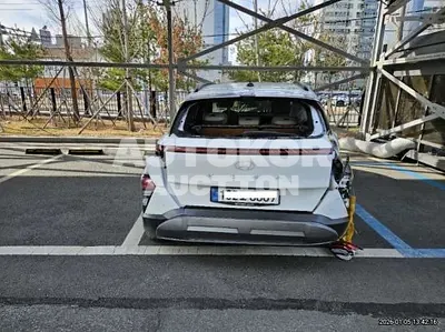 2024, Hyundai / Kona, VIN: KMHHE811GRU045114, 24715 км., hybrid