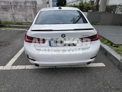 2021, BMW / 330e, 52291 км., hybrid