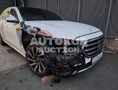 2024, Mercedes-Benz / e300, VIN: W1KLF4HB8RA024056, gas