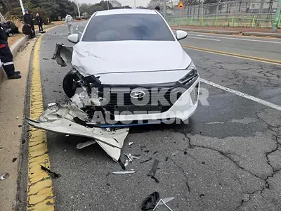 2017, Hyundai / Ioniq, VIN: KMHC051CGJU042802, 79254 км., hybrid, 1580 куб.см.
