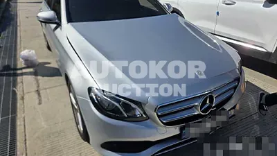 2017, Mercedes-Benz / e300, 300000 км., gas