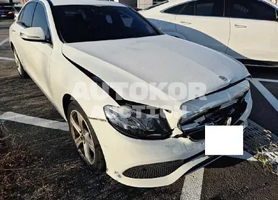 2017, Mercedes-Benz / e220, 93501 км., diesel