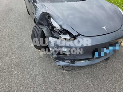 2022, Tesla / Model 3, 129678 км., electric 2022, Tesla / Model 3, 129678 км., electric