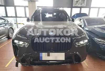 2023, BMW / 740, gas