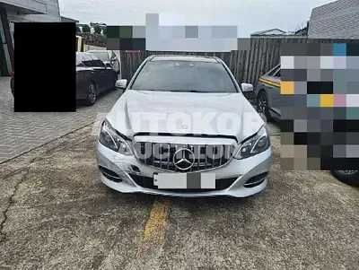 2015, Mercedes-Benz / E 300, 127179 км., gas, 3498 куб.см.
