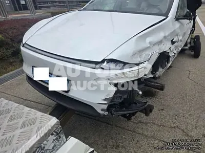 2025, Tesla / Model Y, electric