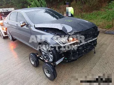 2015, Genesis / dh, 160000 км., gas, 3300 куб.см.