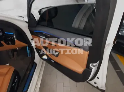 2021, BMW / 520, VIN: WBA11BH02MWX18635, 6422 км., gas