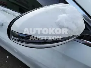 2016, Mercedes-Benz / E 220, unknown