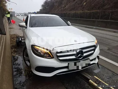 2017, Mercedes-Benz / E 220, 124954 км., diesel
