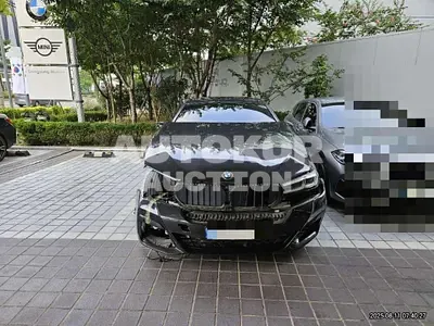 2022, BMW / 530, 118821 км., gas