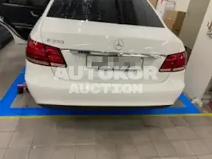 2015, Mercedes-Benz / E 300, gas