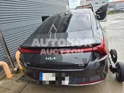 2022, Kia / K8, 21984 км., hybrid, 1600 куб.см.