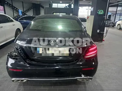 2016, Mercedes-Benz / E 300, 100909 км., gas