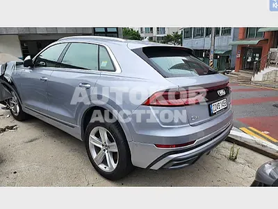 2021, Audi / Q8, VIN: WAUZZZF10MD001789, 2410 км., gas, 2967 куб.см.