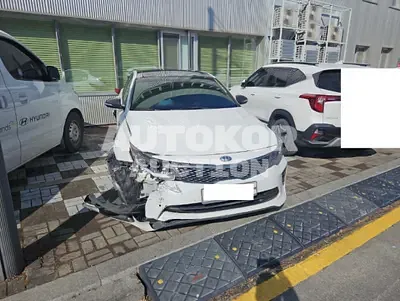 2018, Kia / K5, VIN: KNAGV412BJA244221, 106203 км., gas, 2000 куб.см.