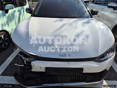 2022, Kia / ev6, VIN: KNAC281CPNA072711, 60848 км., electric