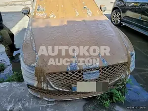 2022, Genesis / G80, 10000 км., gas