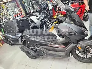 2022, Mercedes-Benz / S 350, 1500 км., gas, 350 куб.см.