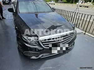 2016, Mercedes-Benz / E 220, 128957 км., diesel, 1950 куб.см.