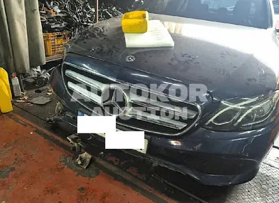 2019, Mercedes-Benz / e300, 156394 км., gas