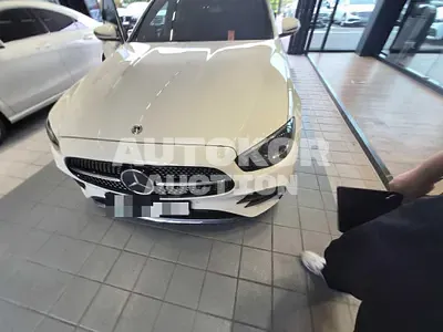 2020, Mercedes-Benz / E 220, 54722 км., diesel