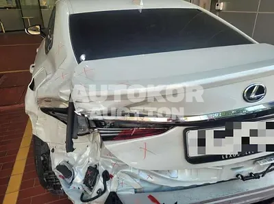 2023, Lexus / ES 300, 51105 км., hybrid