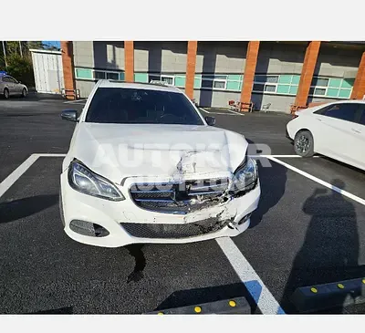 2015, Mercedes-Benz / e220, 89349 км., diesel