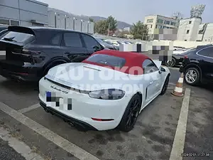 2021, Porsche / Boxster, VIN: WP0CD2982NS228096, 24954 км., gas