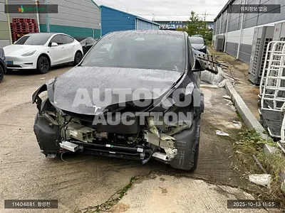 2024, Tesla / Model Y, VIN: LRWYGCFS3RC552691, 15804 км., electric, 1 куб.см.