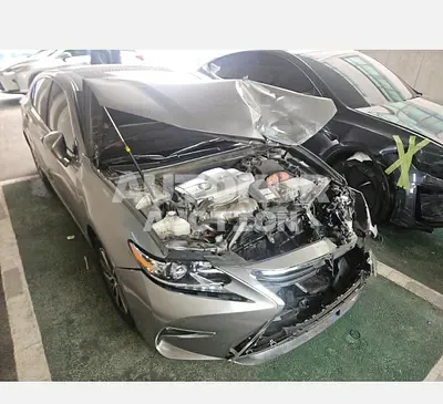 2016, Lexus / es300h, 175375 км., hybrid