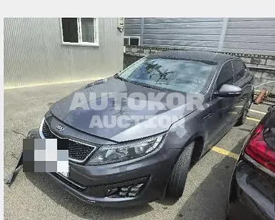 2015, BMW / B5, 131144 км., gas, 1999 куб.см.