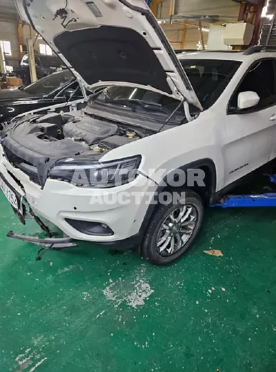 2019, Jeep / Cherokee, VIN: 1C4PJMCBXKD166702, 67328 км., gas