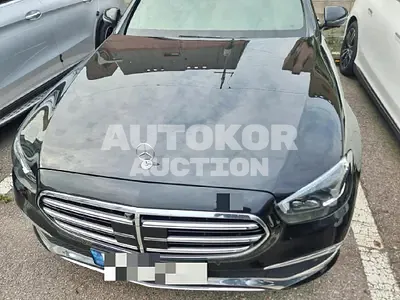 2022, Mercedes-Benz / E 300, 61092 км., hybrid, 1991 куб.см.