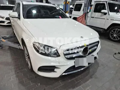 2019, Mercedes-Benz / E 300, 76879 км., gas, 1991 куб.см.