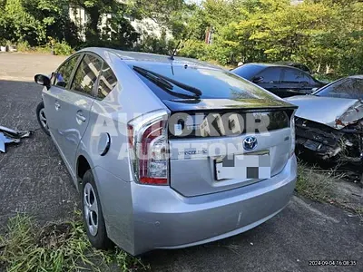 2014, Toyota / Prius, 100000 км., hybrid