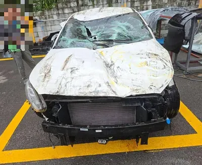 2021, BMW / Z1, 69179 км., gas, 1600 куб.см.