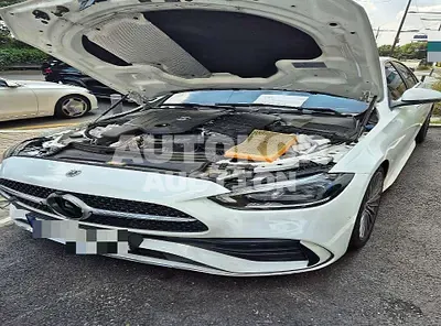 2023, Mercedes-Benz / C 300, 23877 км., gas, 1999 куб.см.