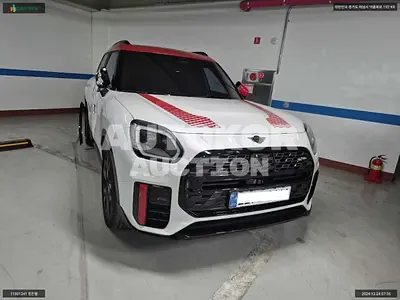2024, MINI / John Cooper Works, VIN: WMW31GA09R7P74704, gas