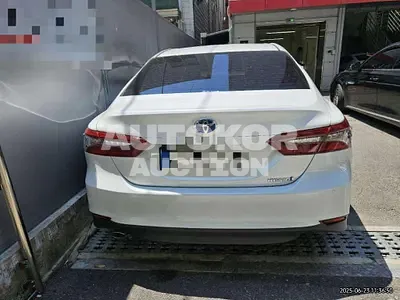 2021, Toyota / Camry, 68349 км., hybrid