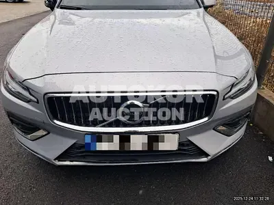 2023, Volvo / S60, 553 км., hybrid