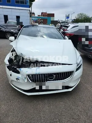 2016, Volvo / V40, VIN: YV1MVA8KDH2378496, 108827 км., diesel