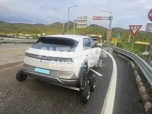 2023, Hyundai / Ioniq, VIN: KMHKR81EFPU210537, electric