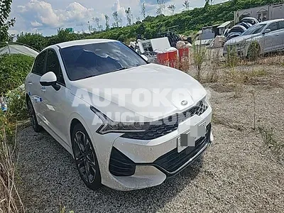 2021, BMW / B5, 26226 км., gas, 2000 куб.см.