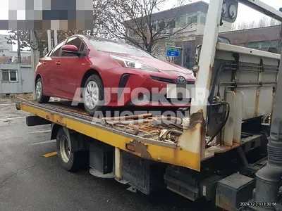 2021, Toyota / Prius, 77000 км., gas