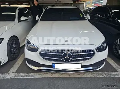 2022, Mercedes-Benz / e250, 68381 км., gas