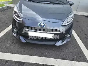 2019, Toyota / Prius C, VIN: JTDKDTB3XK1629428, hybrid