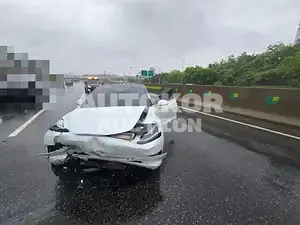 2020, Tesla / Model 3, VIN: 5YJ3B1EA9LF707075, electric