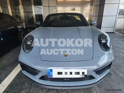 2023, Porsche / 911, gas